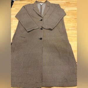 Chelsea28 Tan and Black Patterned Trench Coat